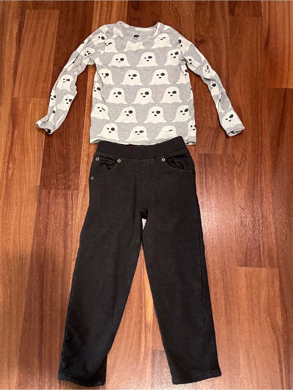 Kids Pull-On Joggers With Ghosts Long Sleeve Shirt